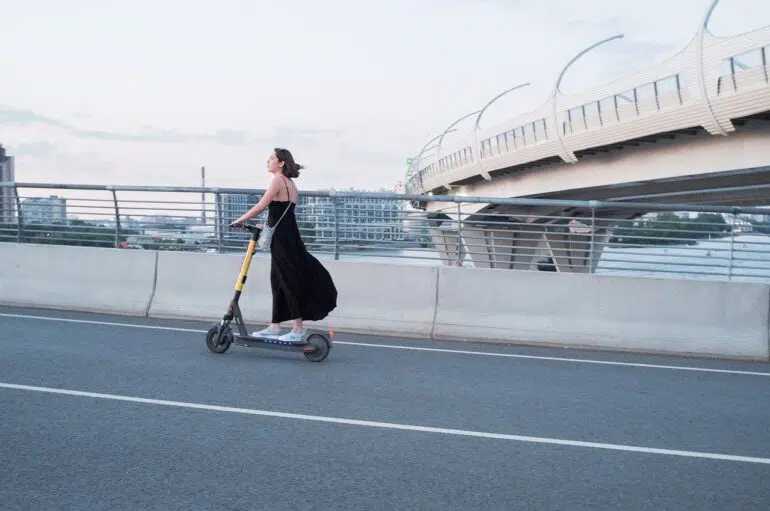 Bici eléctrica o patinete Bici eléctrica o patinete