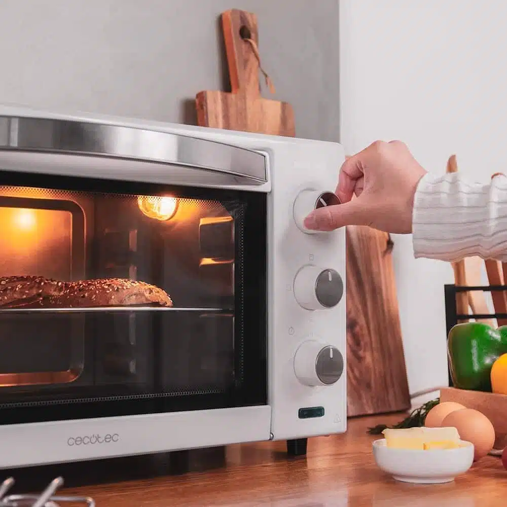 Horno de sobremesa Cecotec Bake&Toast 2400 White - La Casa del Outlet