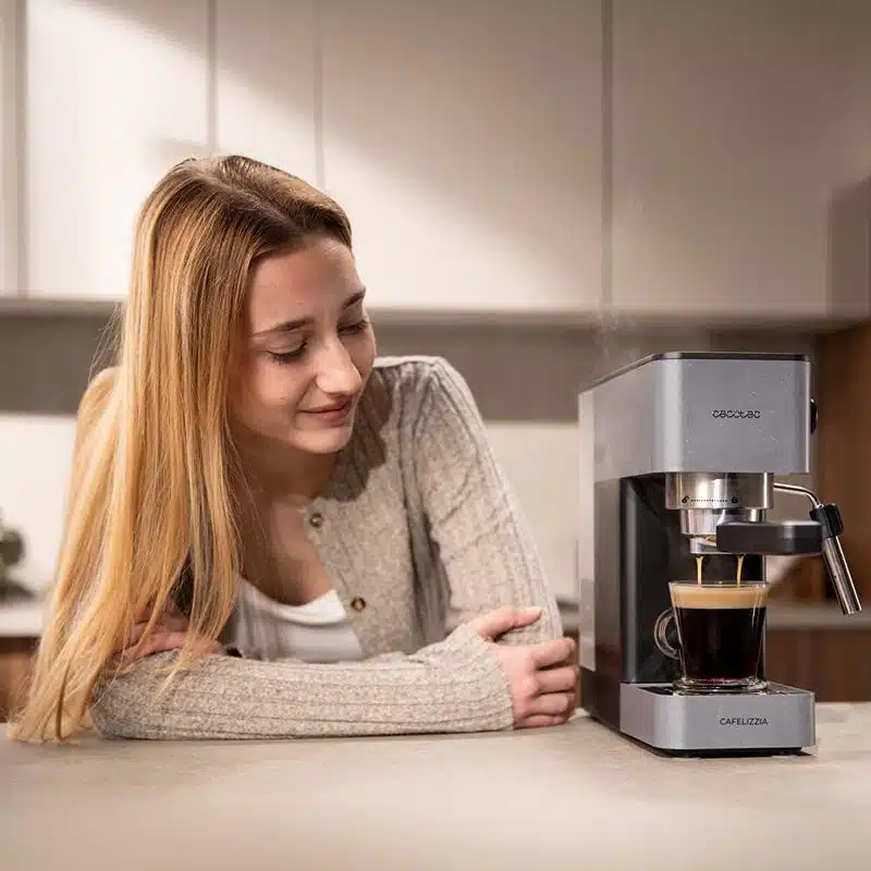 Cafetera Express Cecotec Cafelizzia 690 Grey - Imagen 12