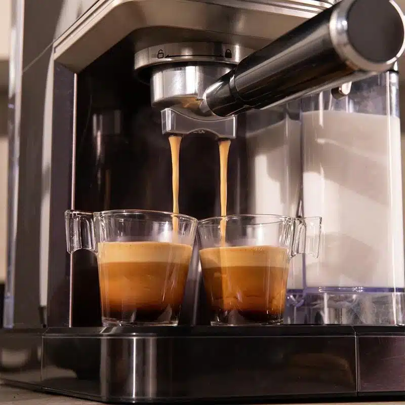Cafetera semiautomática Cecotec Cafelizzia ColdBrew Latte - Imagen 8